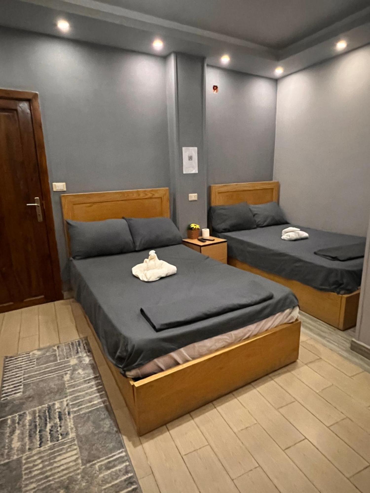 Amigo Pyramids Bed & Breakfast